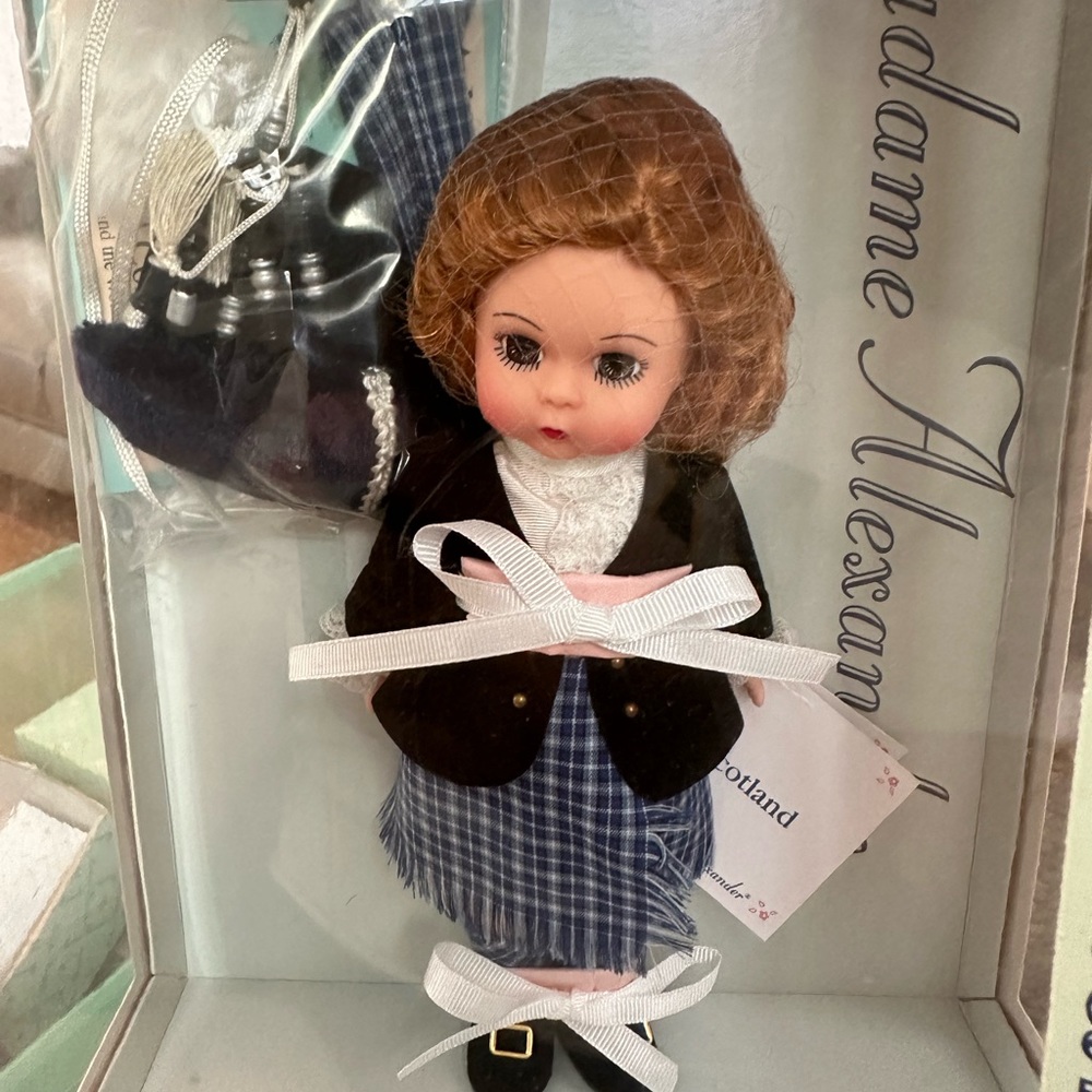 Vintage Madame Alexander Scotland Doll new in box 2000